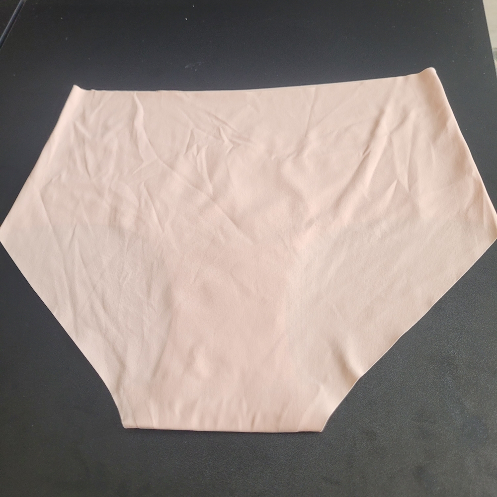 Seamless Nude Panties